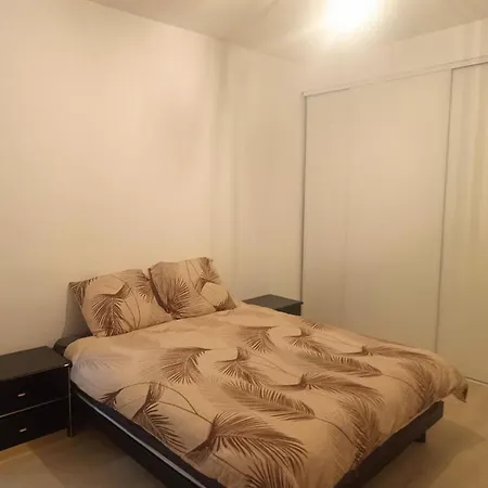 Semesterbostad Maison Spacieuse A 8 Couchages